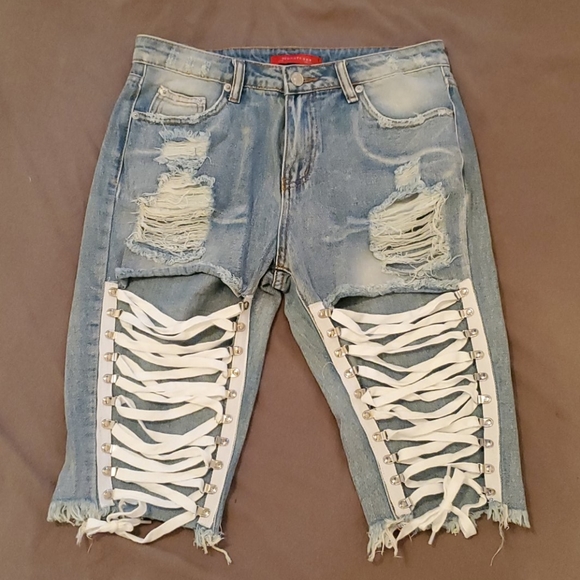 Fashion Nova Pants - Fashion Nova lace up Bermuda shorts S/M